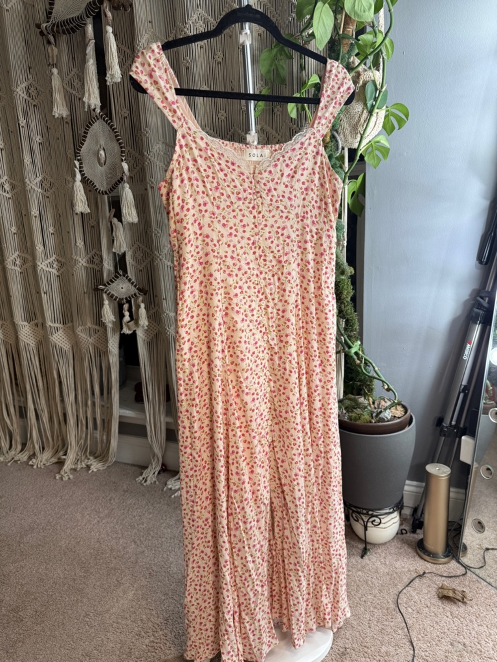 Solai Floral Maxi Dress in Cream and Pink small
